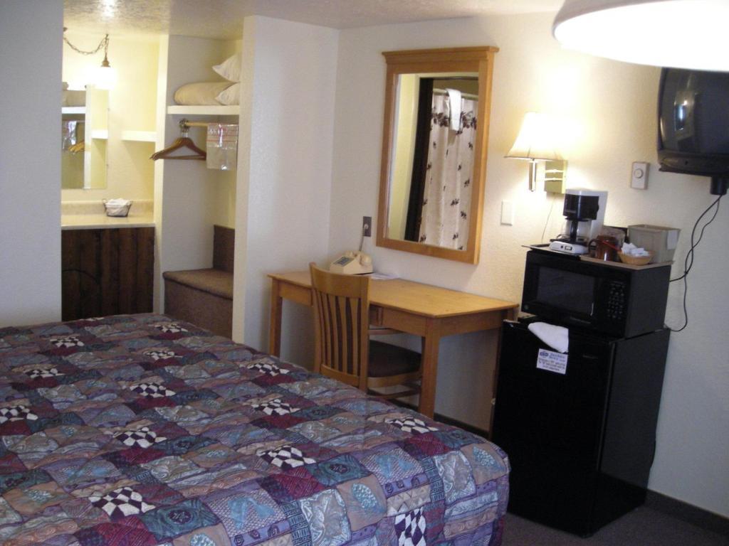 Falls Motel Thompson Falls Номер фото
