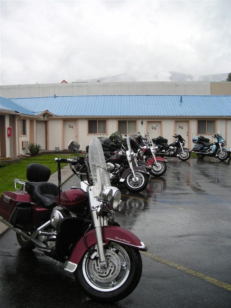 Falls Motel Thompson Falls Екстер'єр фото